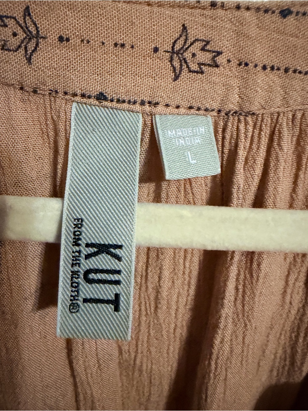 Kut From The Kloth Women’s Large Boho Embroidered Peasant Blouse Peach 3/4 - Picture 8 of 11